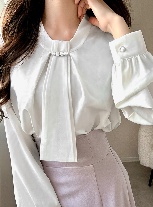 パールボウタイブラウス