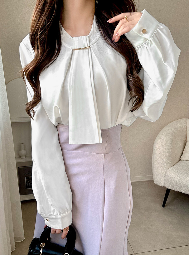 ボウタイゴールドバーブラウス