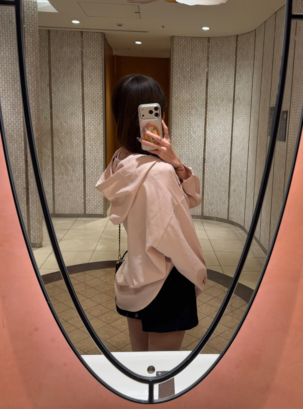 フード付きオーバーサイズシャツ