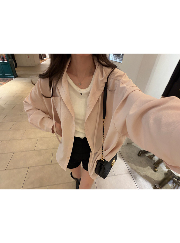 フード付きオーバーサイズシャツ