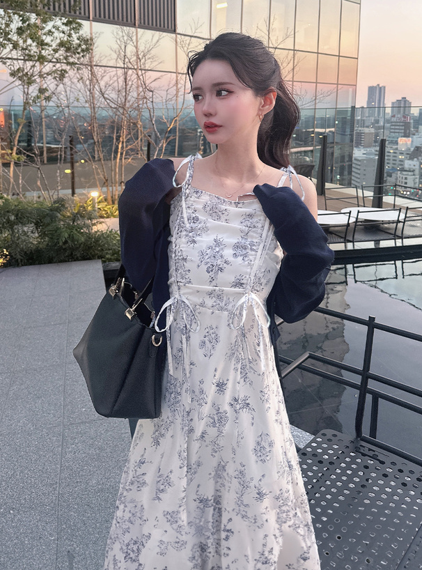 花柄ドロストリボンストラップキャミワンピース