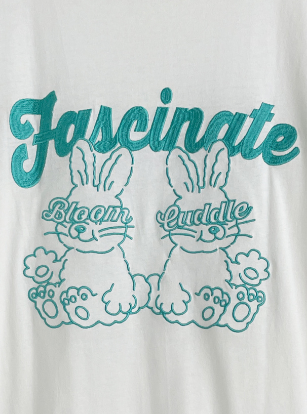 バックラビットロゴ刺繍Tシャツ