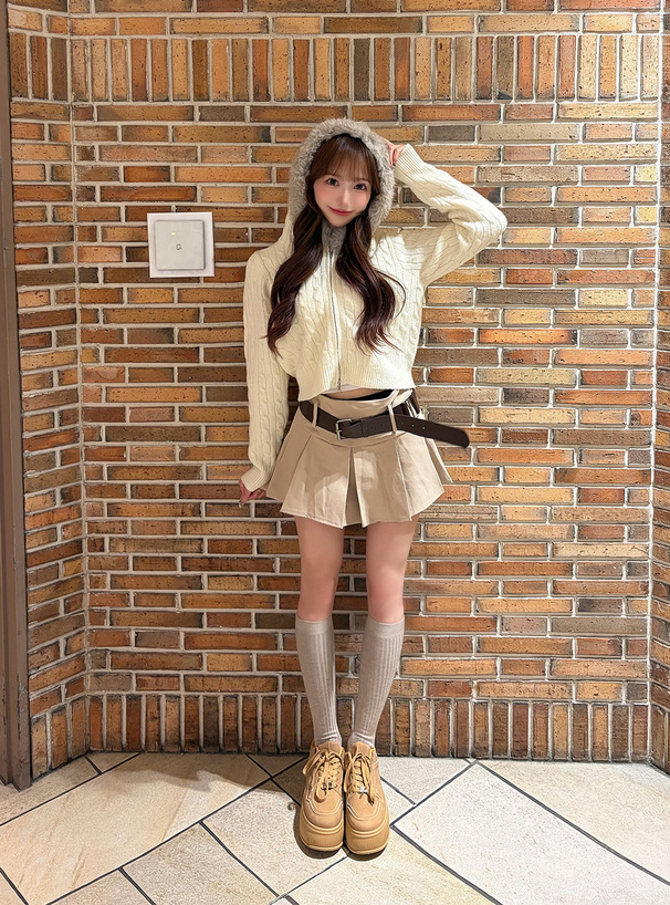 フードファーダブルジップケーブル編みニットパーカー