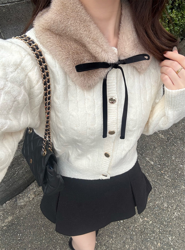 ファーティペット付きケーブル編みニットカーディガン