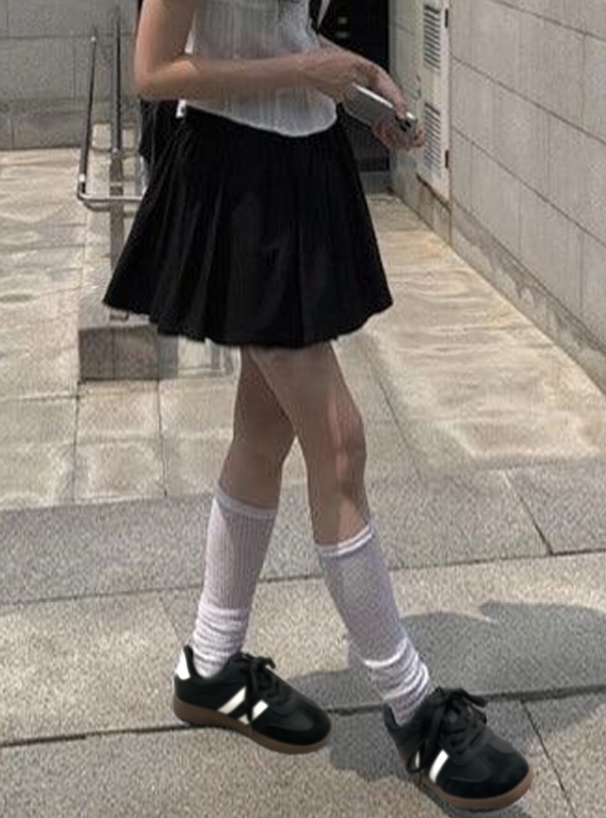 ダブルラインスニーカー