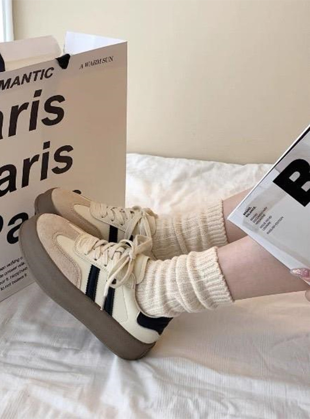 厚底ラインスニーカー