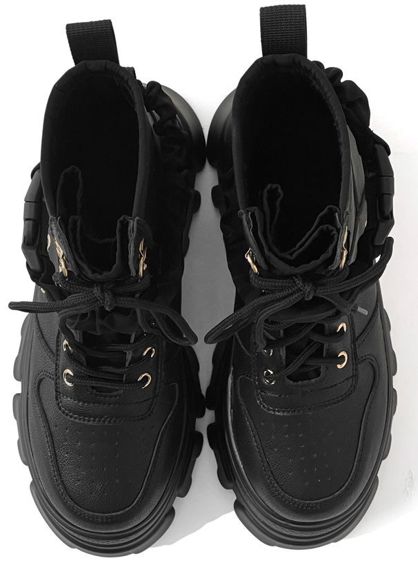 2Wayストラップ付き厚底レースアップショートブーツ