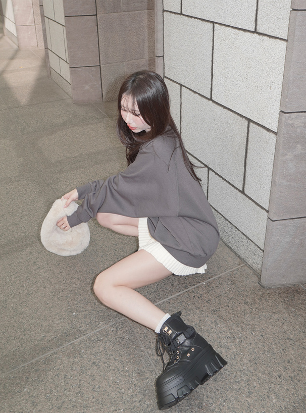 2Wayストラップ付き厚底レースアップショートブーツ