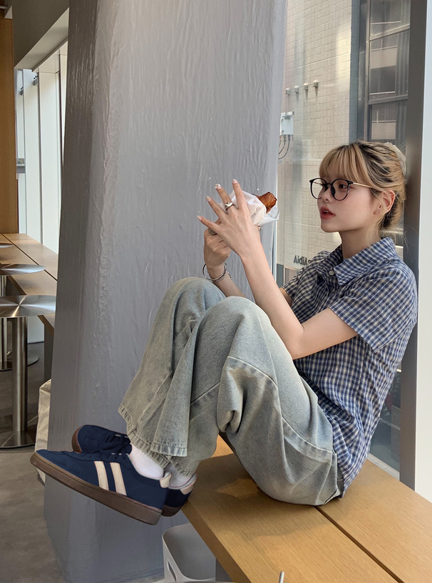 ダブルラインスニーカー