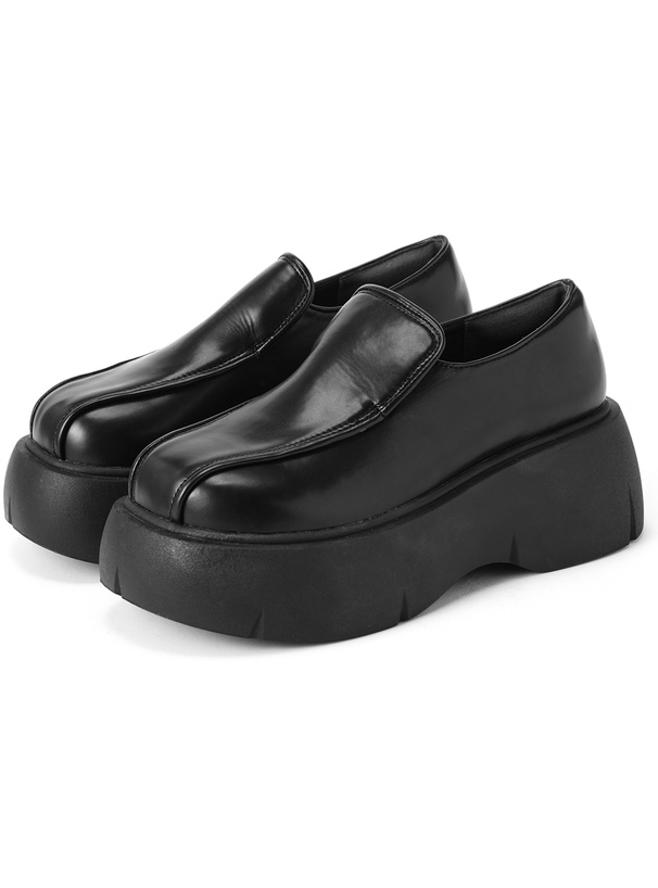 厚底ローファー