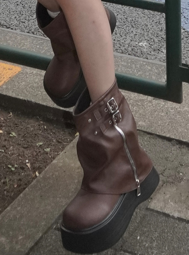 ダブルベルトレザーブーツ