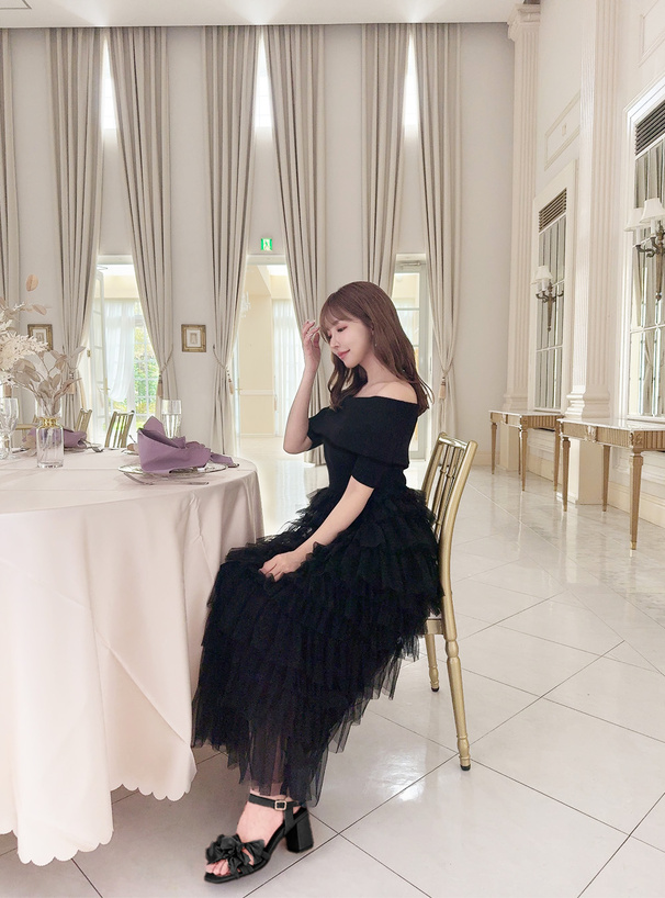 メニーリボンサンダル