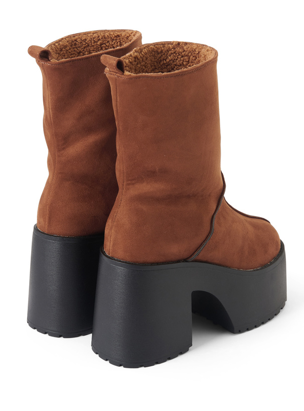 厚底ヒールムートンミドルブーツ