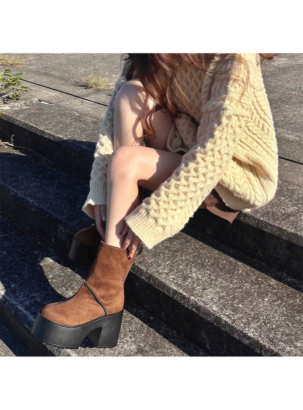 厚底ヒールムートンミドルブーツ