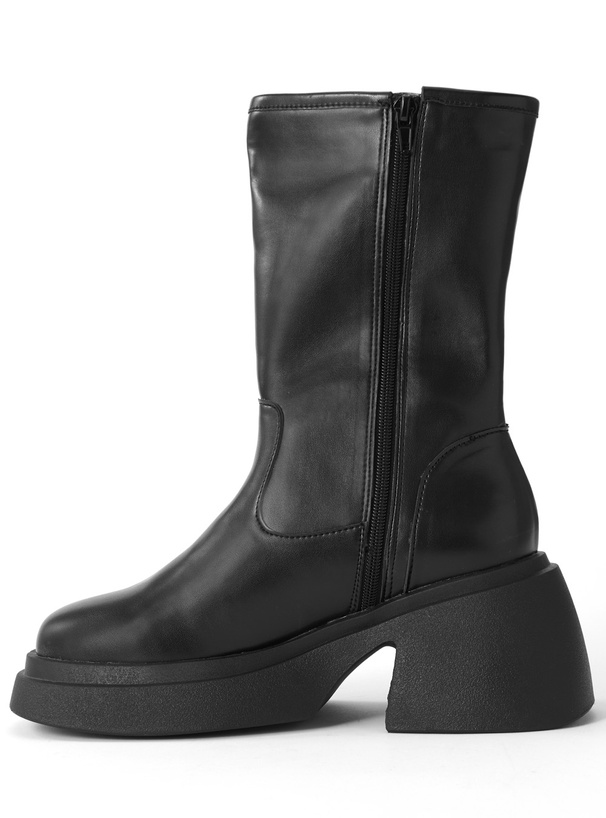 レザーミドルブーツ