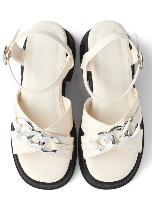 チェーン厚底サンダル