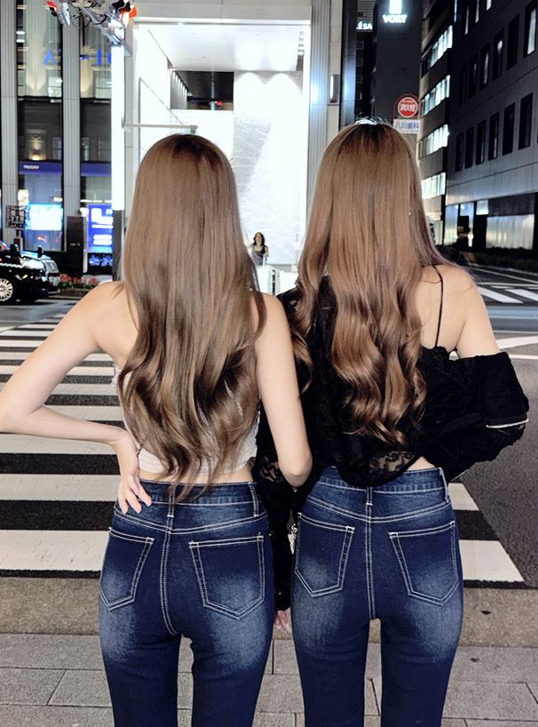 スキニーデニムパンツ