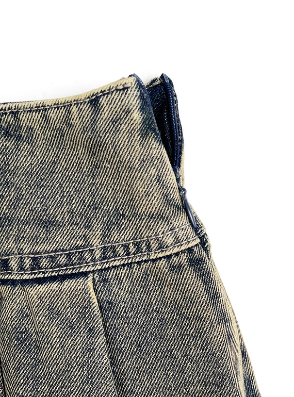 インパン裏地・ベルト付きデニムプリーツミニスカート