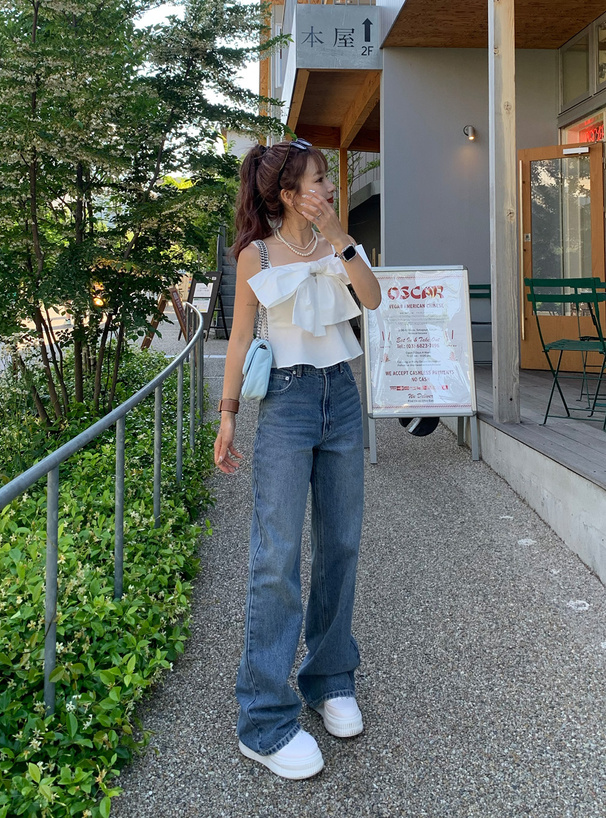 ストレートデニムパンツ