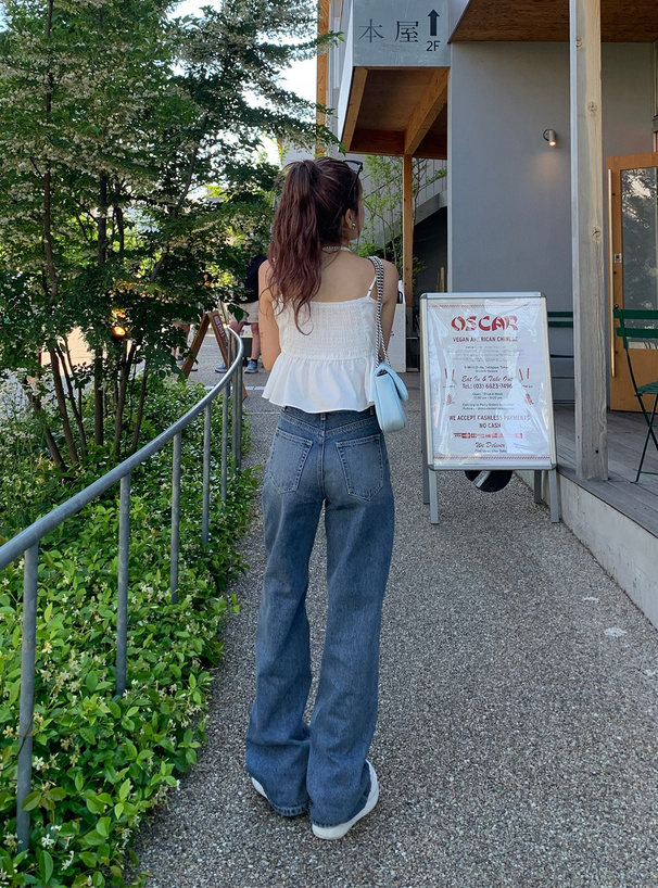ストレートデニムパンツ