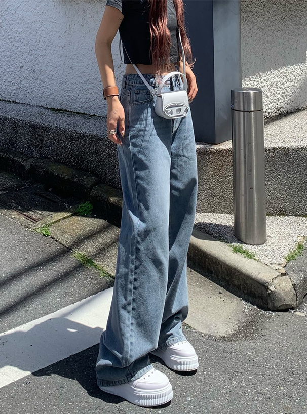 ストレートワイドデニムパンツ