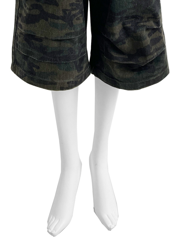 カモフラージュ柄カーゴハーフパンツ