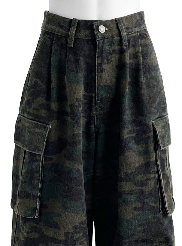 カモフラージュ柄カーゴハーフパンツ