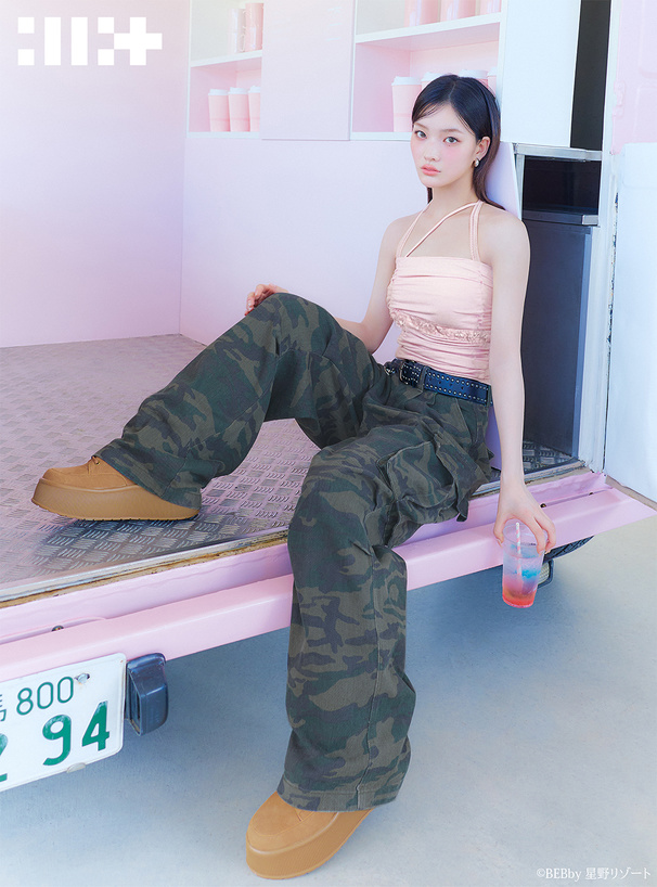 ILLIT アイリット BEBカモフラージュ柄カーゴワイドパンツ