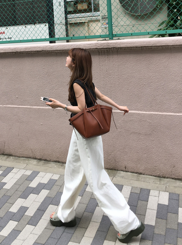 バレルレッグパンツ