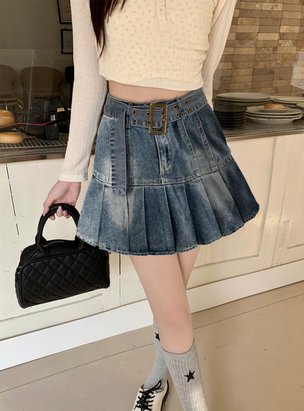 インパン・ベルト付きデニムプリーツスカート