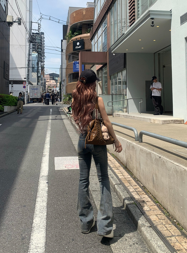 セミフレアデニムパンツ