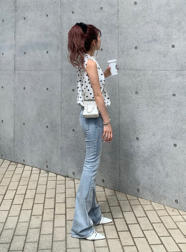 フレアデニムパンツ