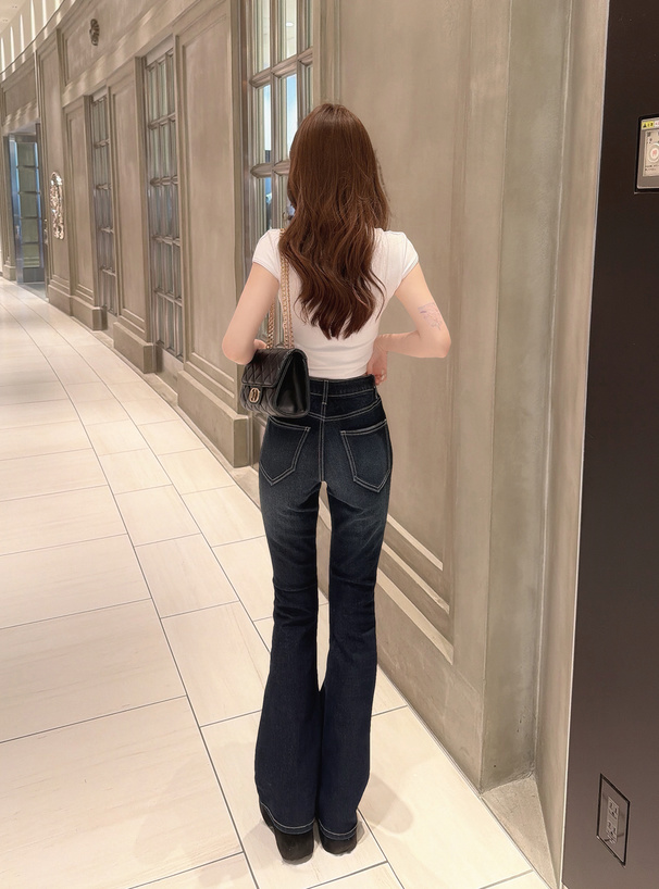 フレアデニムパンツ