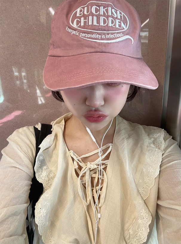 配色ロゴ刺繍キャップ