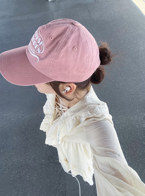 配色ロゴ刺繍キャップ