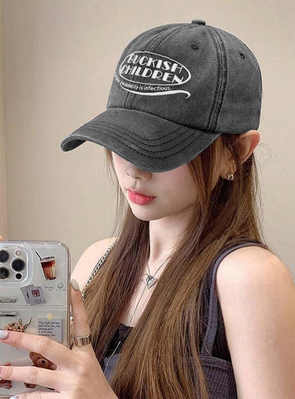 配色ロゴ刺繍キャップ