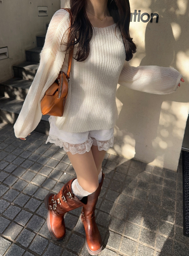 透かし編みニットトップス