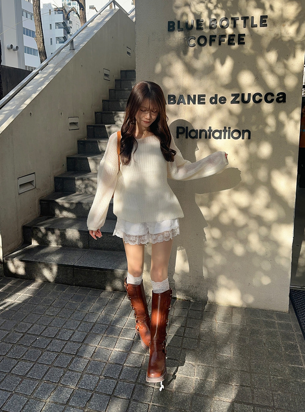 透かし編みニットトップス