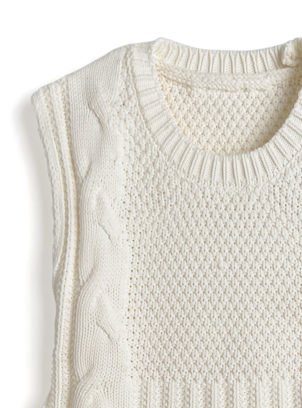 ケーブル編みペプラムノースリーブニットトップス