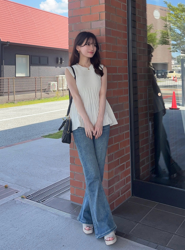 ケーブル編みペプラムノースリーブニットトップス