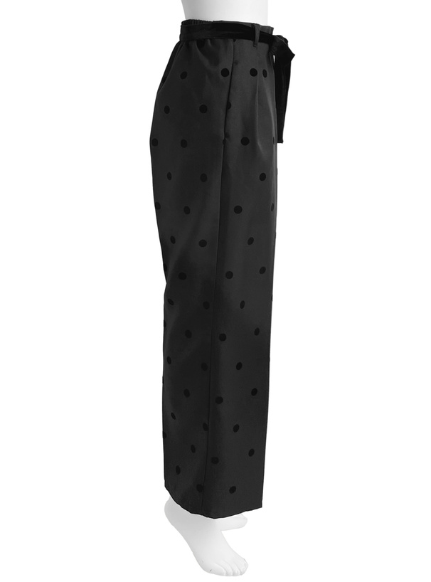 ＊新品＊リボン紐付き*ドット柄ストレートパンツ　大きいサイズ　レディース 新品＊リボン紐付き*ドット柄ストレートパンツ 大きいサイズ