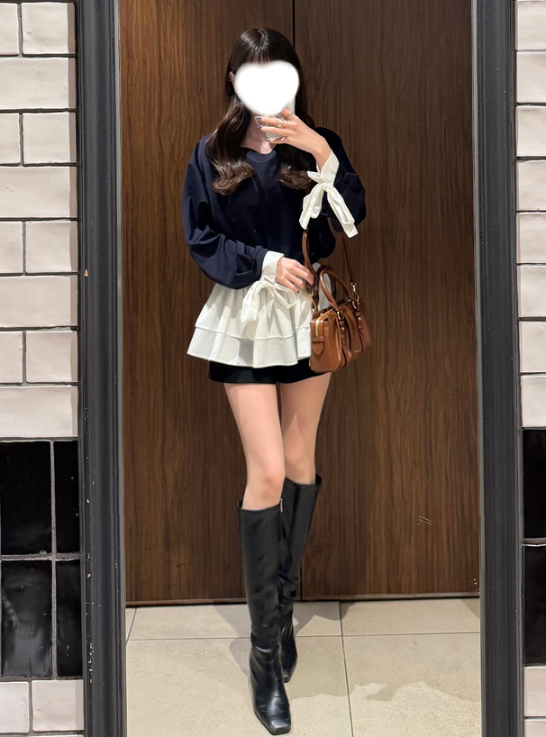 リボン付きフリルドッキングトップス