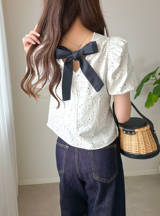 小花柄バックリボントップス