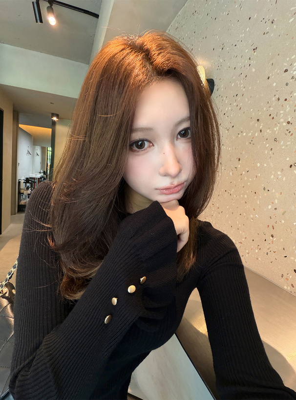 袖ボタンフリルリブニットトップス