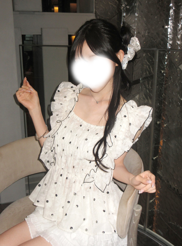 ドット柄シアーフラワーフリルノースリーブブラウス[dh1475