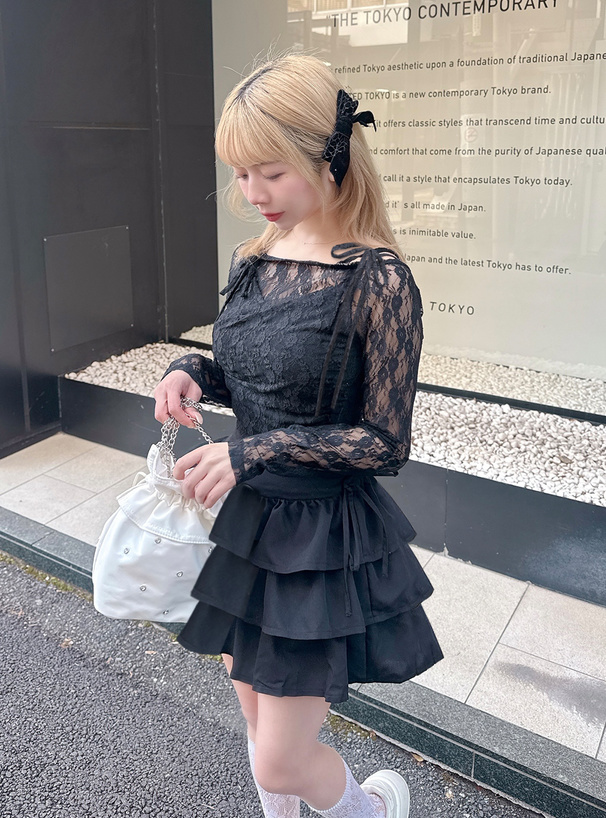オフショルダー花柄レースカシュクールトップス