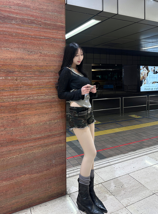 リブトップス×ホルターネックインナーアンサンブル