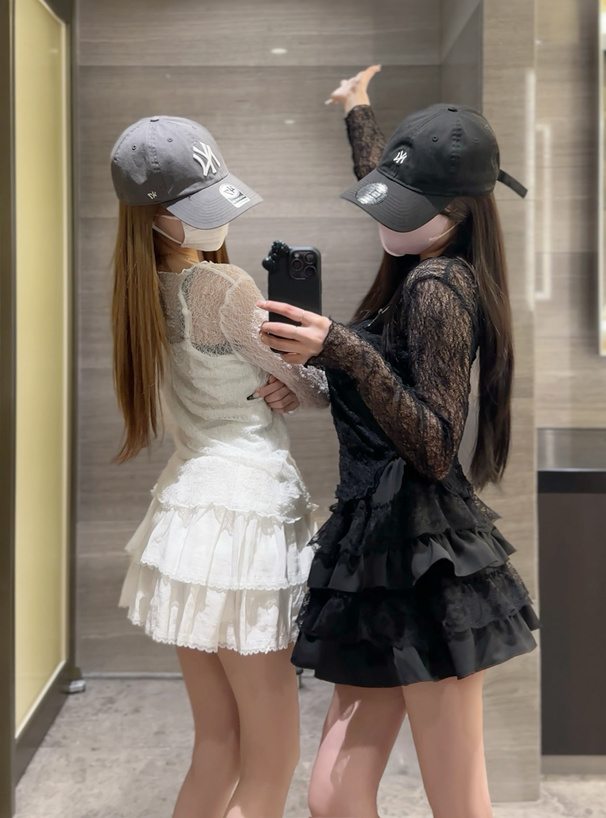 レースメロウトップスxキャミソールアンサンブル