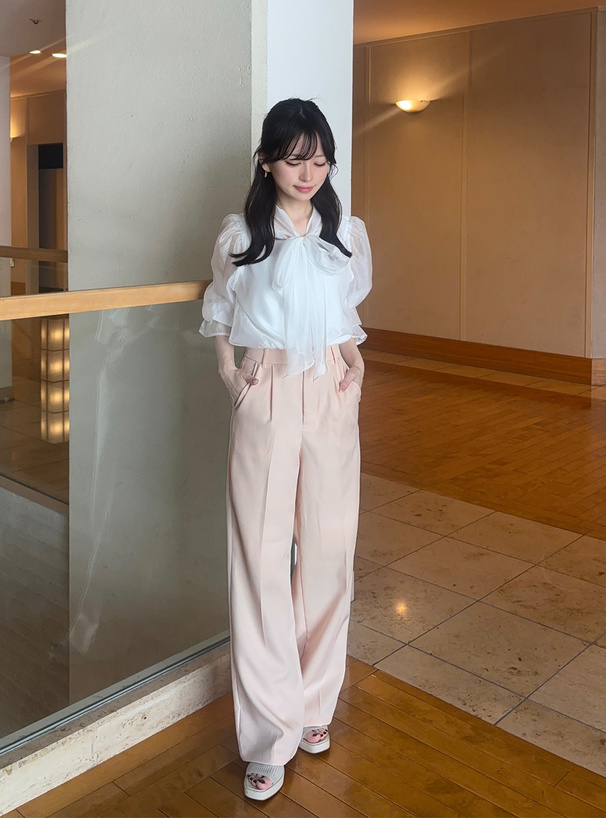 センタープレスストレートパンツ