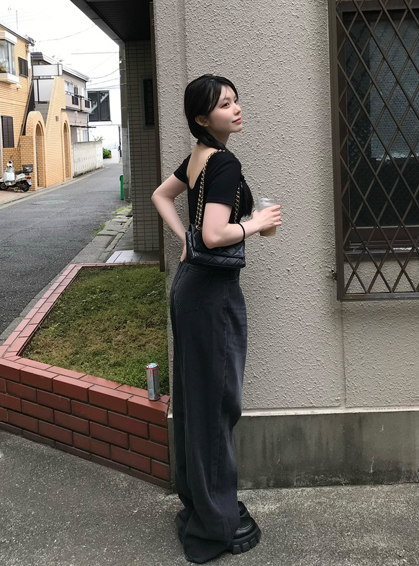 カップ付バックオープンリブトップス